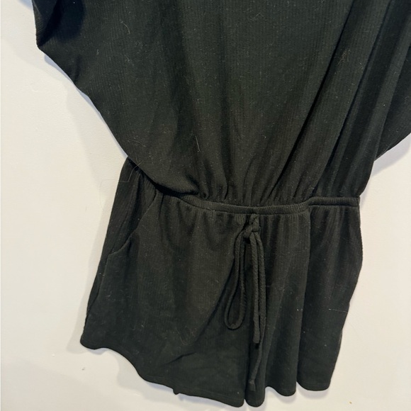 Black ribbed oversized romper - Picture 4 of 4